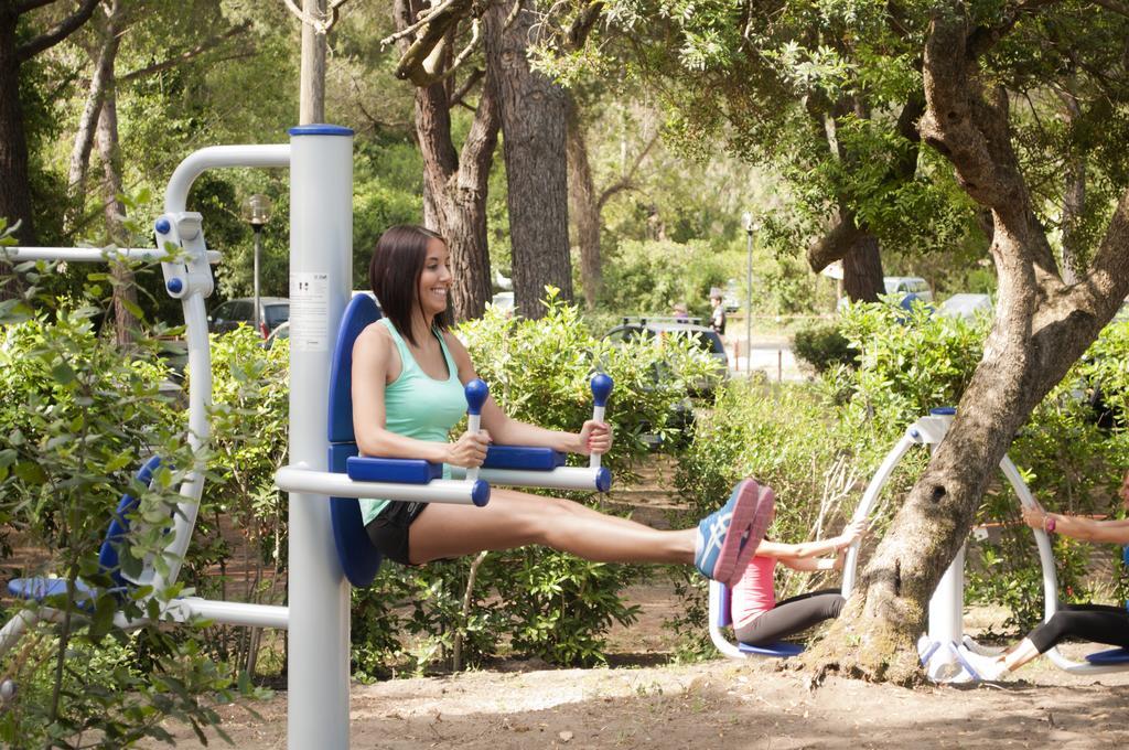 מרינה די ביבונה Le Esperidi Camping Ecoresort מראה חיצוני תמונה
