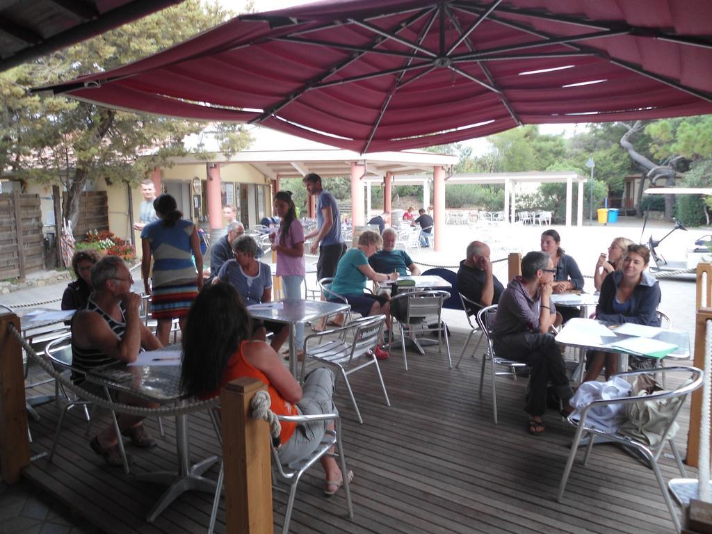 מרינה די ביבונה Le Esperidi Camping Ecoresort מראה חיצוני תמונה