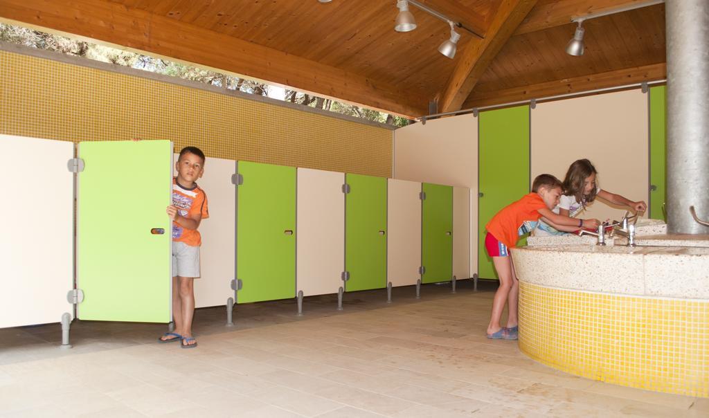 מרינה די ביבונה Le Esperidi Camping Ecoresort מראה חיצוני תמונה