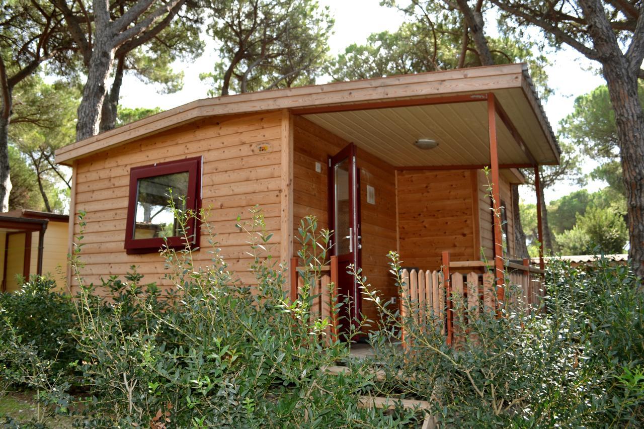 מרינה די ביבונה Le Esperidi Camping Ecoresort מראה חיצוני תמונה