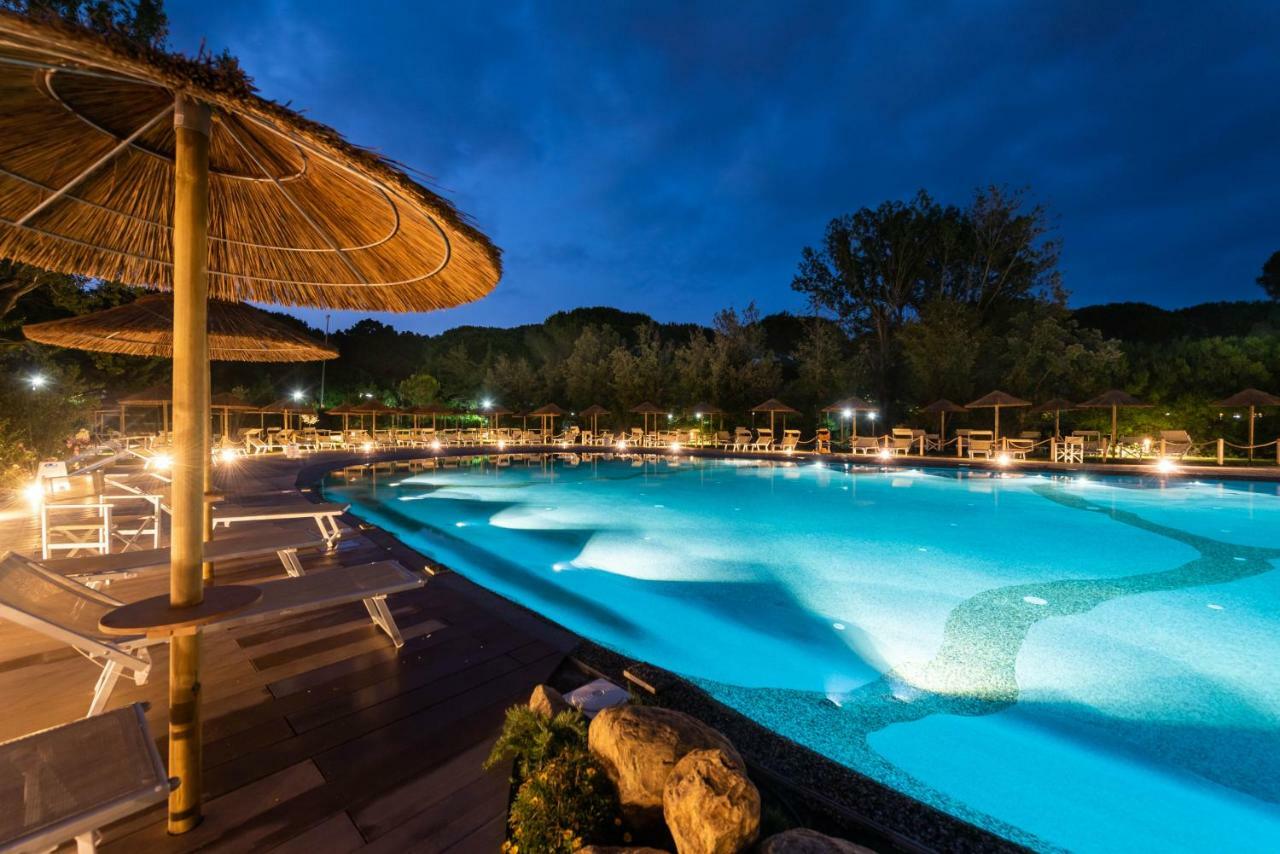 מרינה די ביבונה Le Esperidi Camping Ecoresort מראה חיצוני תמונה