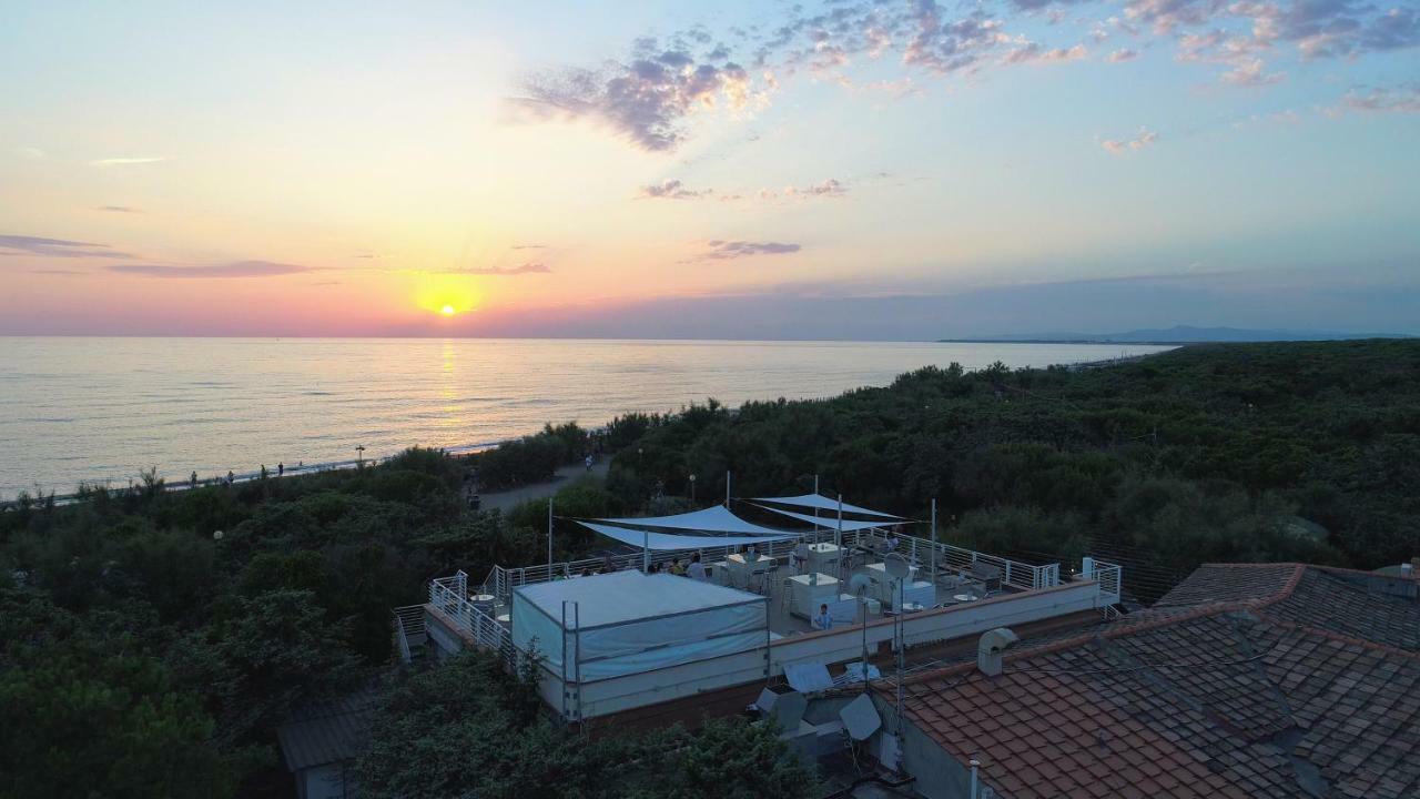 מרינה די ביבונה Le Esperidi Camping Ecoresort מראה חיצוני תמונה