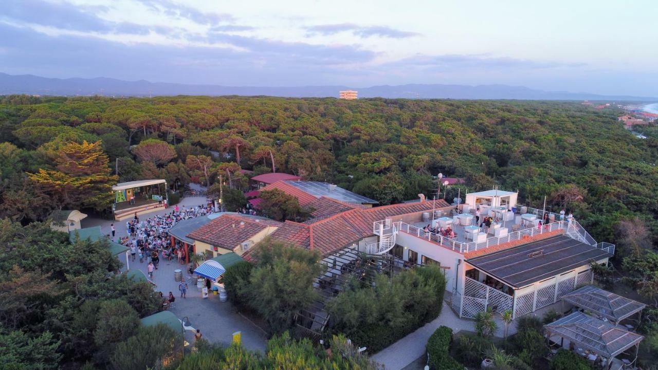 מרינה די ביבונה Le Esperidi Camping Ecoresort מראה חיצוני תמונה